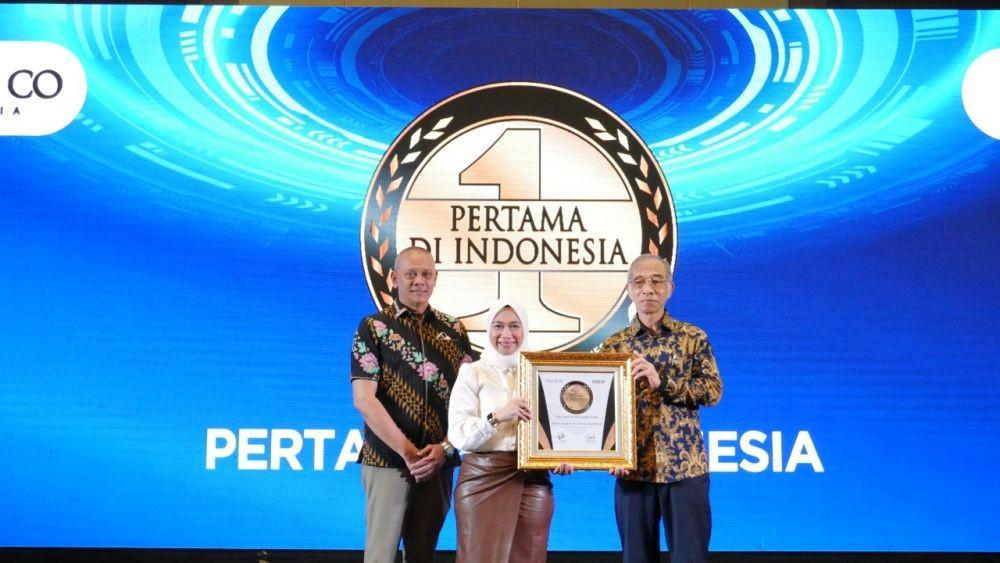 Semen Merah Putih Sabet Penghargaan Pertama di Indonesia