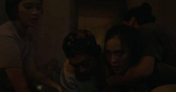 Adegan kesurupan yang terjadi di film ( Dok. Cinema 21 /  Keramat 2 )