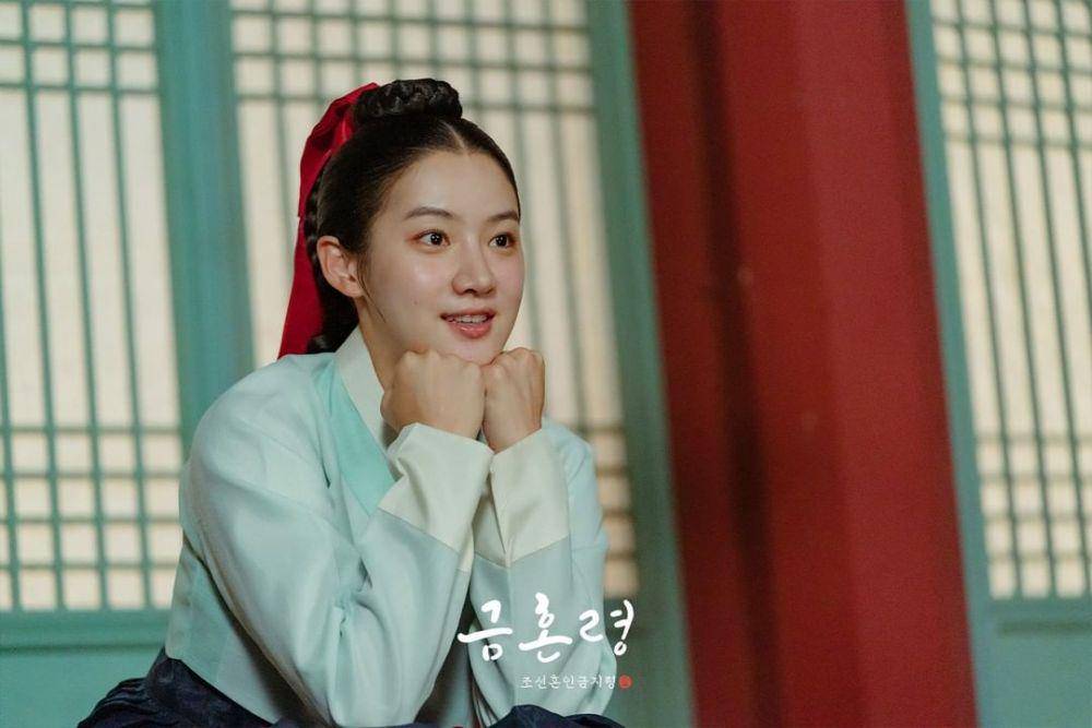 Park Joo Hyun di drama Forbidden Marriage (instagram.com/mbcdrama_now)
