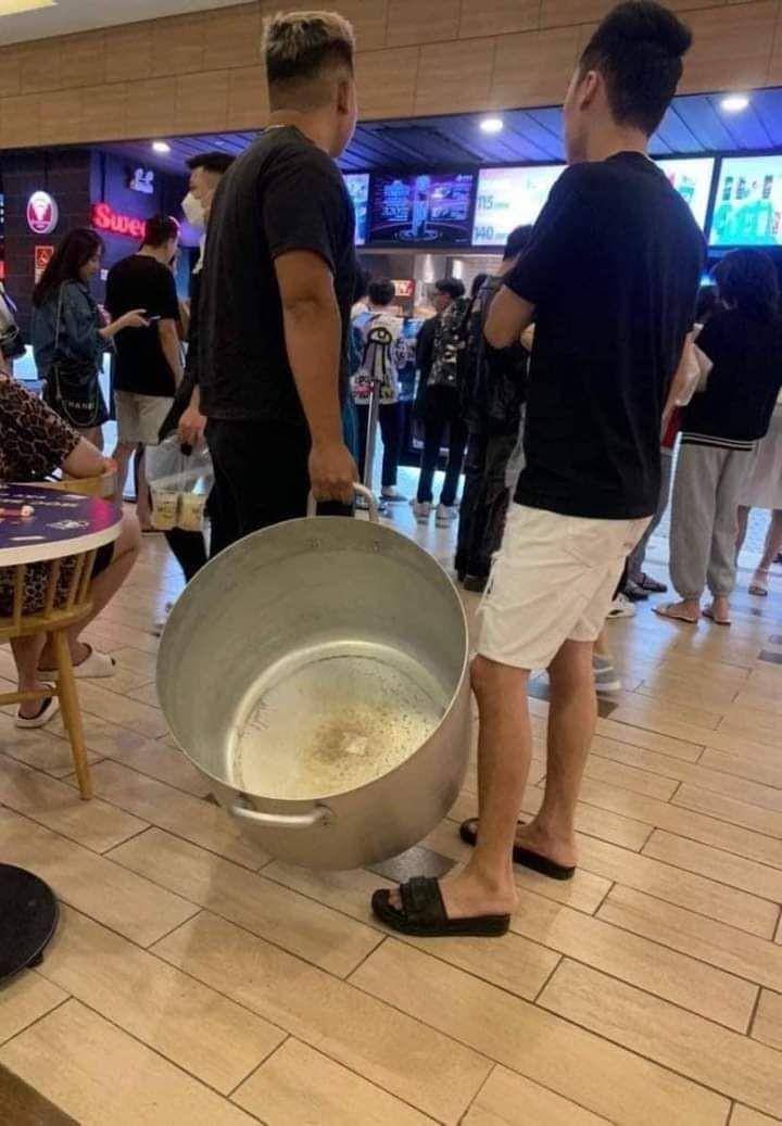beli popcorn kocak (facebook.com/lottedonghoi)