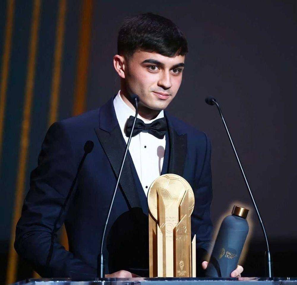 Pedri Gonzalez, Pemenang Golden Boy 2021( instagram/@pedri )