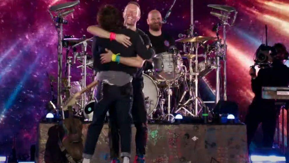 live performance Astronaut perdana Jin BTS dan Coldplay (youtube.com/bangtantv)