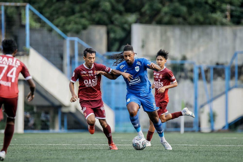 PSIS Semarang melakukan latih tanding melawan Persijap Jepara di Stadion Citarum Semarang, Jumat (29/10/2022). (dok. PSIS)