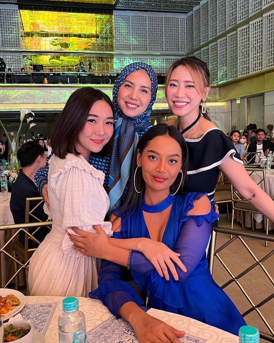potret artis di anniversary ke-4 Madame Gie (instagram.com/tya_ariestya)