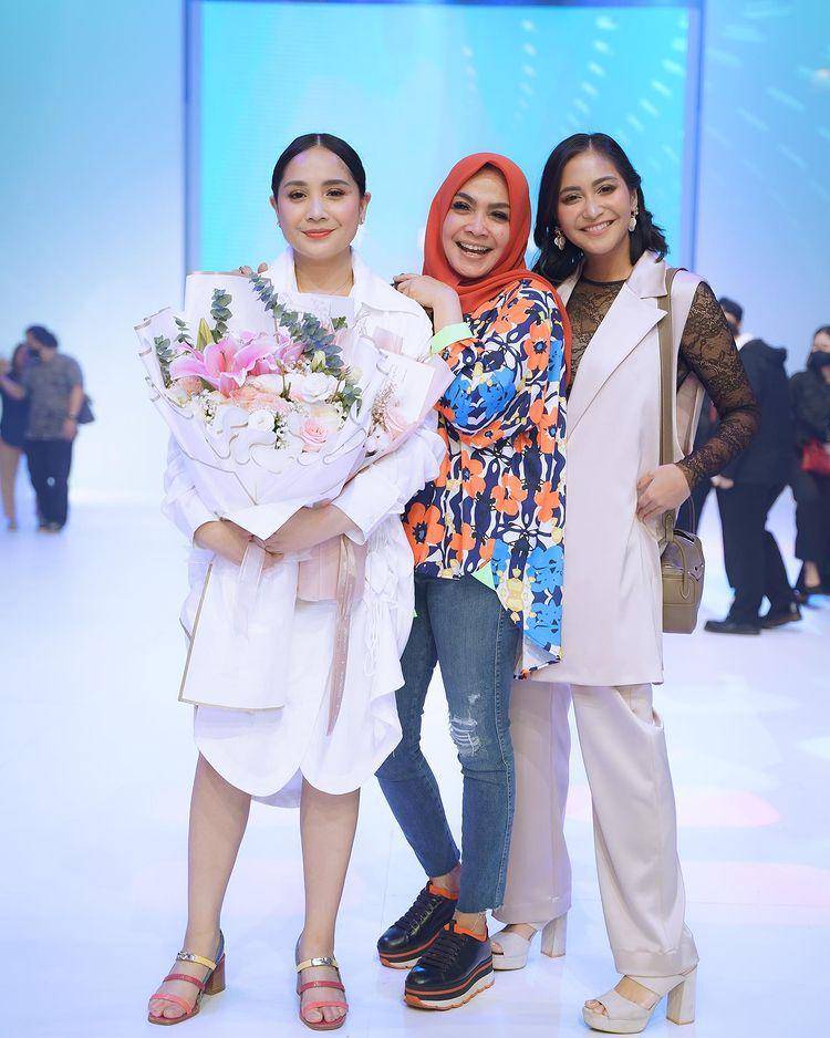 Nagita, mama Rieta dan Caca (instagram.com/rieta_amilia)