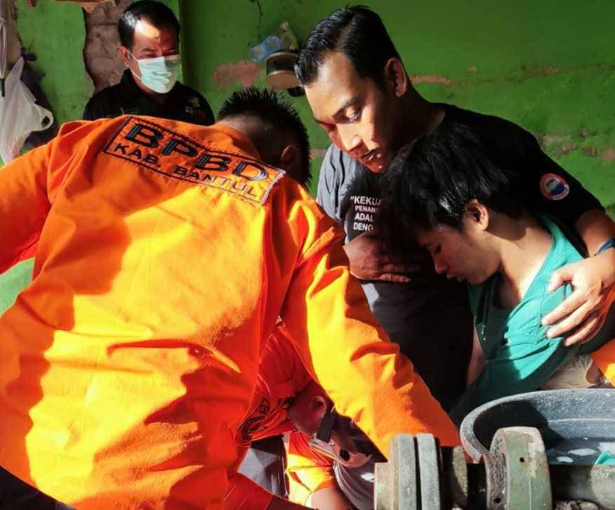 Evakuasi korban laka kerja.(Dok.BPBD Bantul)