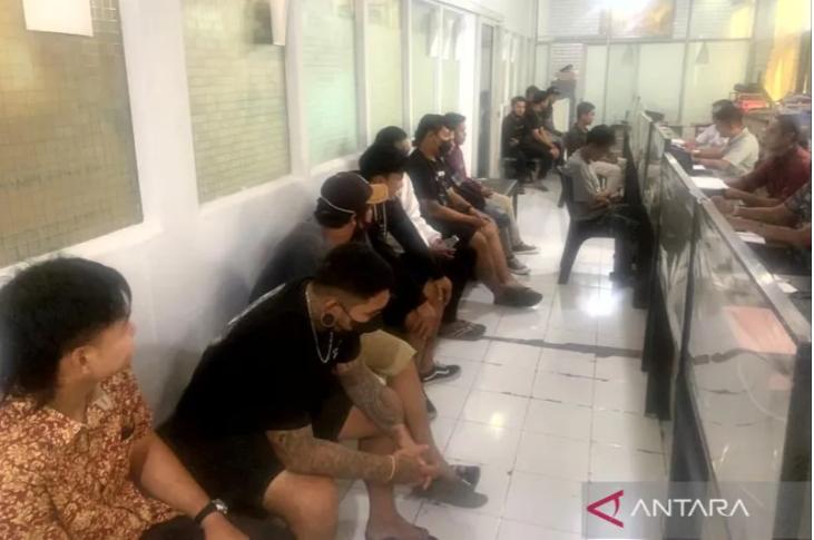 Diduga Keroyok 4 Remaja, Polisi Tangkap 8 Pegawai Hotel di Lombok