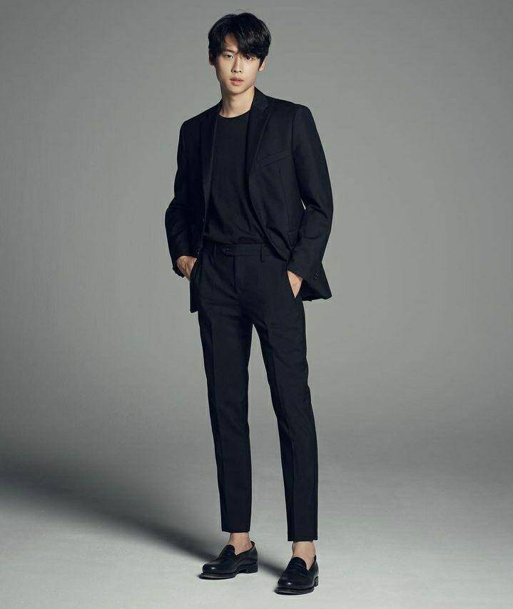 ootd Park Jung Woo (instagram.com/jjung_woo_)