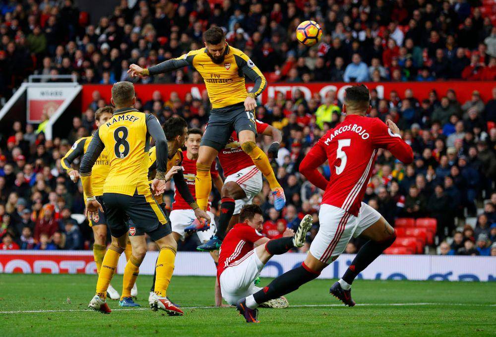 Manchester United menghadapi Arsenal (premierleague.com)
