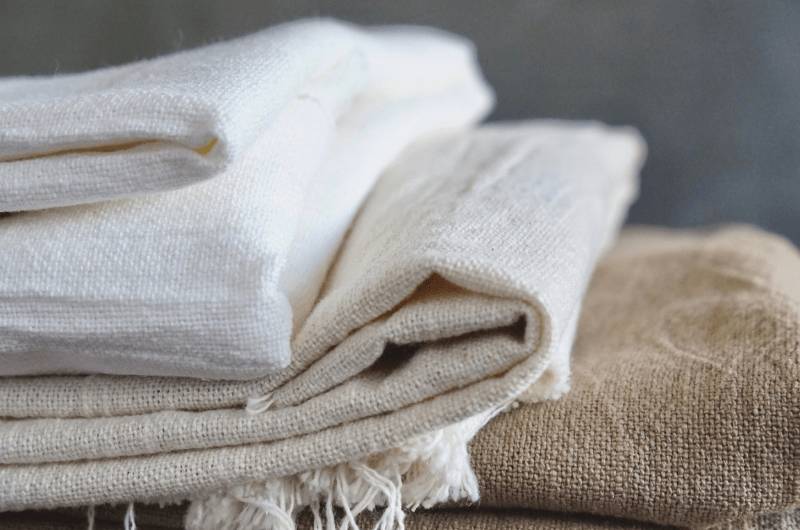 ilustrasi kain katun linen euro (unsplash.com/Maite Oñate)