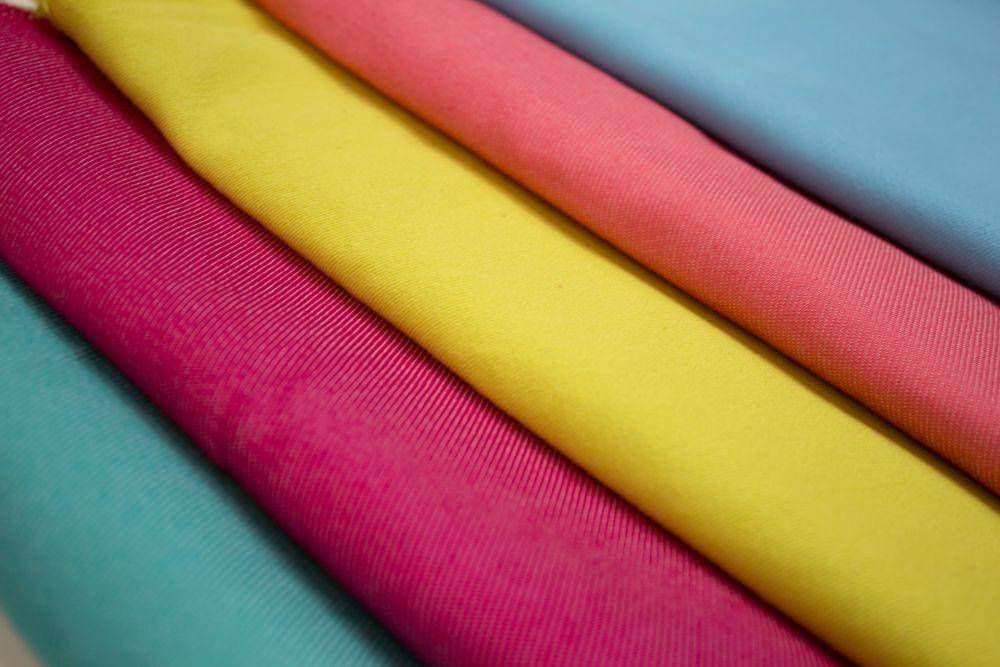 ilustrasi kain katun poplin (unsplash.com/Ekaterina Grosheva)