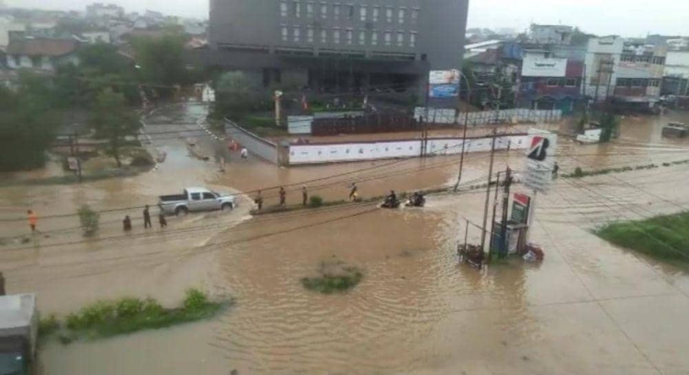 Palembang Diguyur Hujan Lebat, Waspadai 5 Titik Banjir Ini