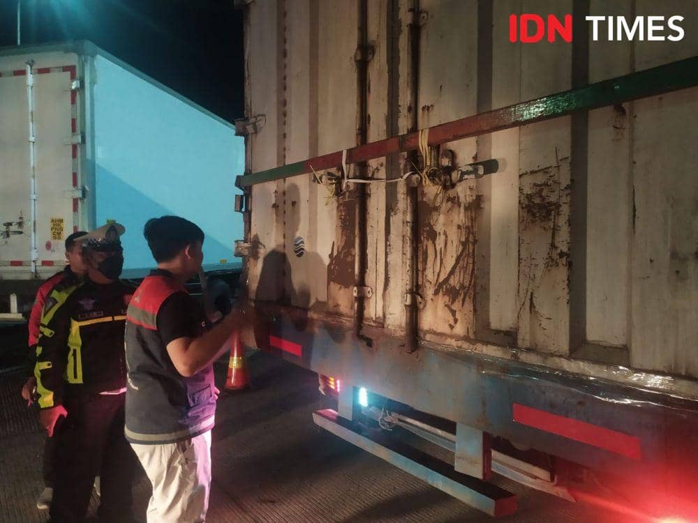 Operasi Microsleep digelar Hutama Karya di Rest Area KM 208 ruas tol Terbanggi Besar-Pematang Panggang-Kayu Agung (Terpeka), Sabtu (29/10/2022) mulai pukul 23.00 WIB hingga selesai. (IDN Times/Tama Yudha Wiguna)