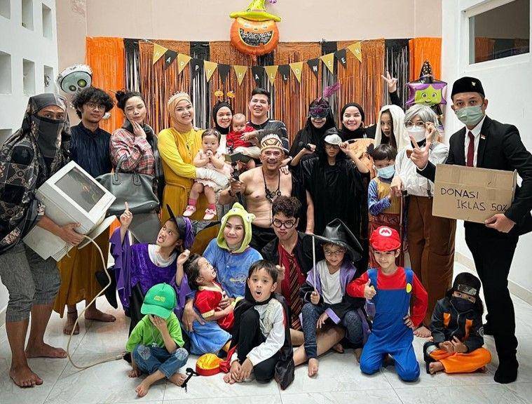 potret keluarga Zaskia Adya Mecca (instagram.com/zaskiadyamecca)
