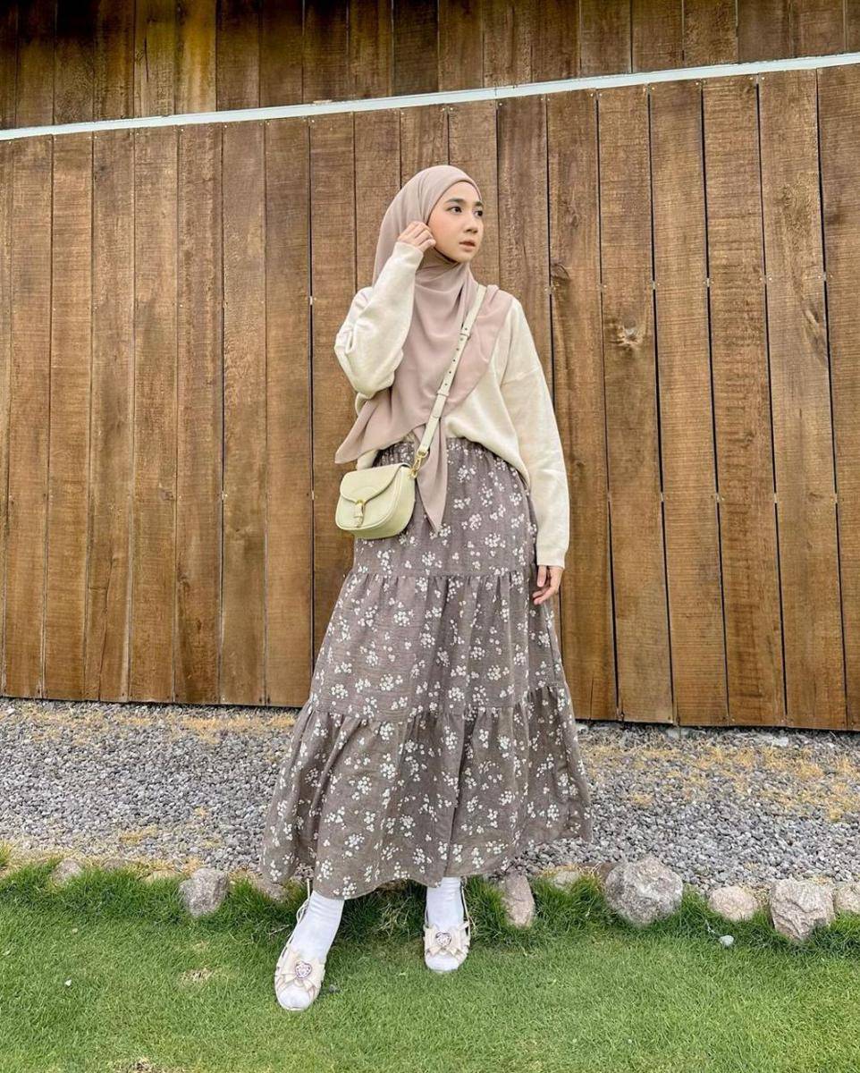 ide OOTD warna cokelat (instagram.com/richaeu)