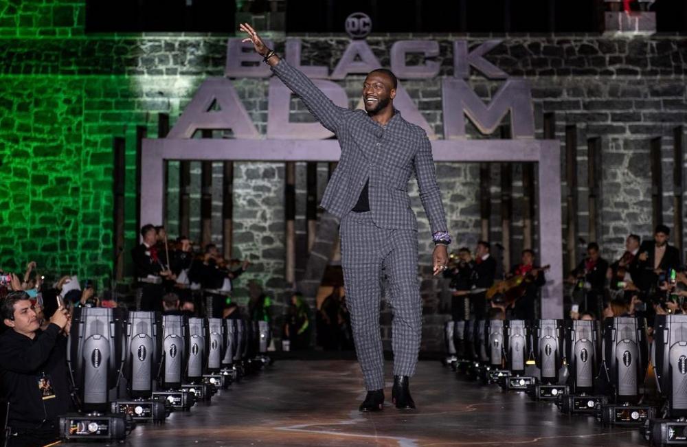 10 Potret Aldis Hodge, Pemeran Hawkman di Black Adam