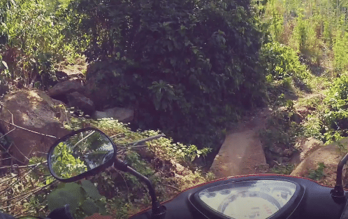 jalan setapak yang bergeronjal. (youtube.com/Kemana_Kita)