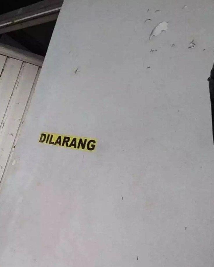 tulisan kalimat kurang lengkap (instagram.com/wkwkland_real)