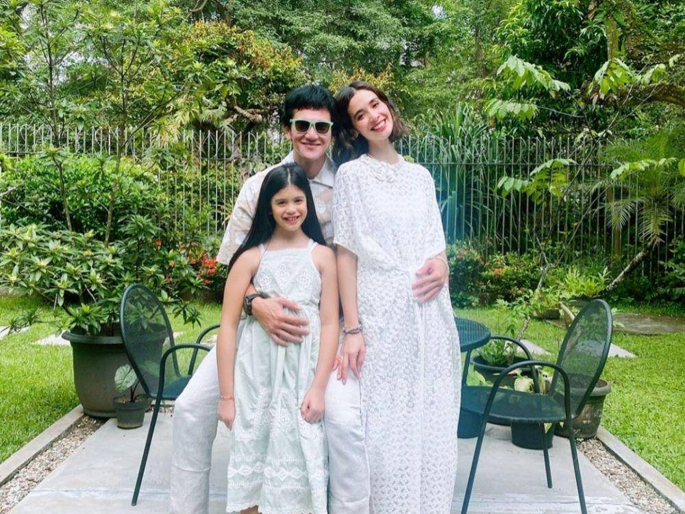 Jizzy Pearl Bastian bareng mama dan papa (instagram.com/marshatimothy)