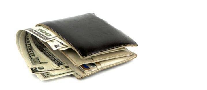 ilustrasi dompet (freepik.com/jannoon028)