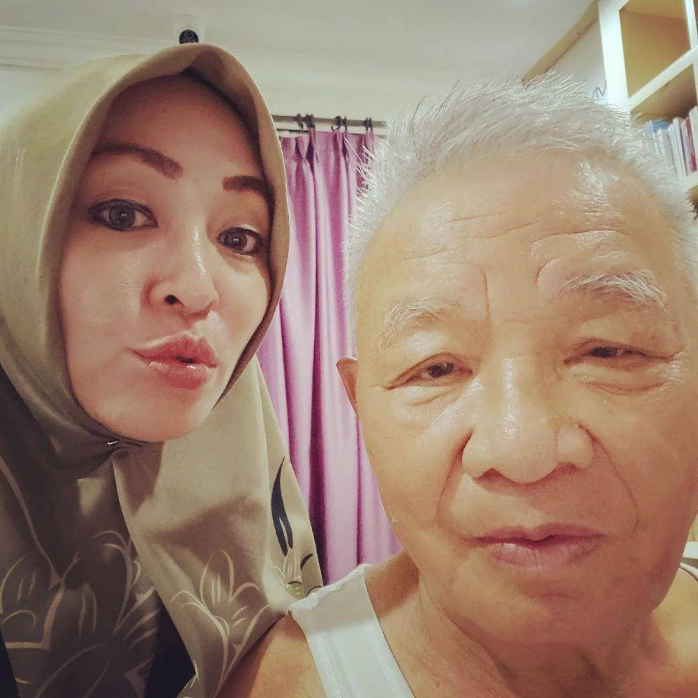 potret Angelina Sondakh dan ayah (instagram.com/profluckysondakh)