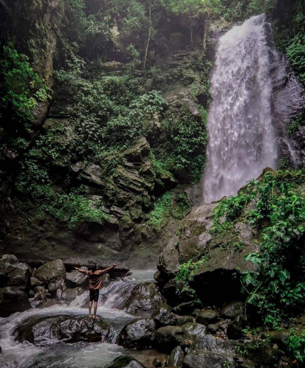Wisata Air Terjun Way Kalam, Lampung Selatan. (Instagram/@candragapernahmaen)