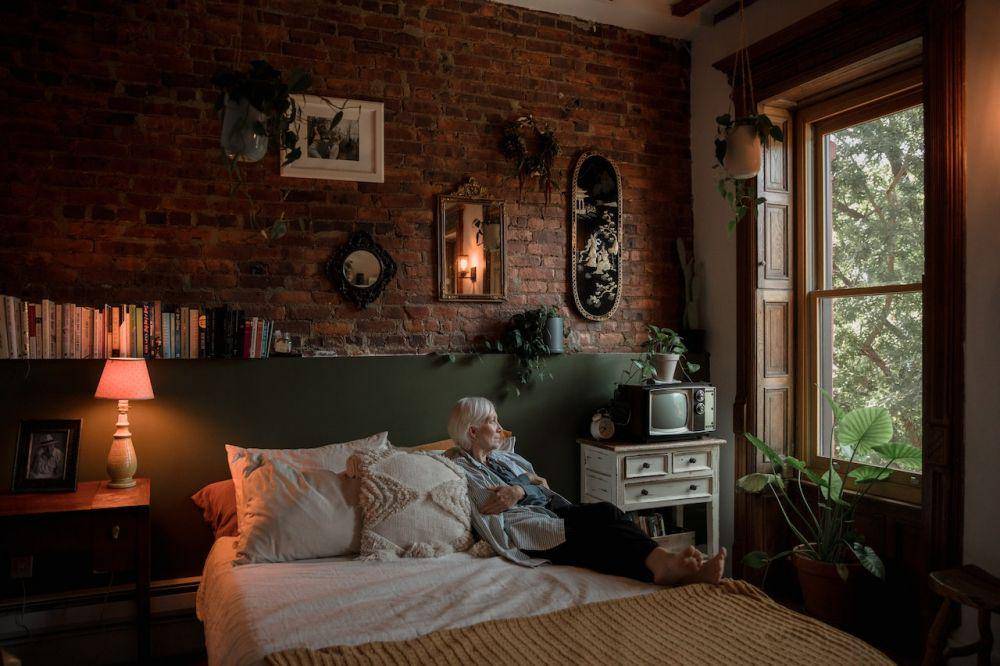 ilustrasi kamar vintage (pexels.com/RODNAE Production)