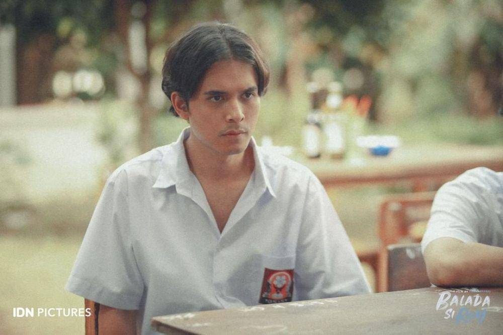 penampilan Jourdy Pranata sebagai Andi di film Balada Si Roy (dok. IDN Pictures/Balada Si Roy)