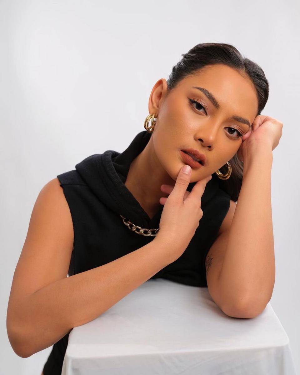 potret erika carlina (instagram.com/eri.carl)