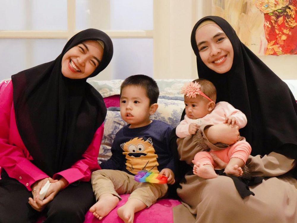 Sakit Langka, 9 Momen Anak Oki Setiana Dewi Jalani Metode Stemcell