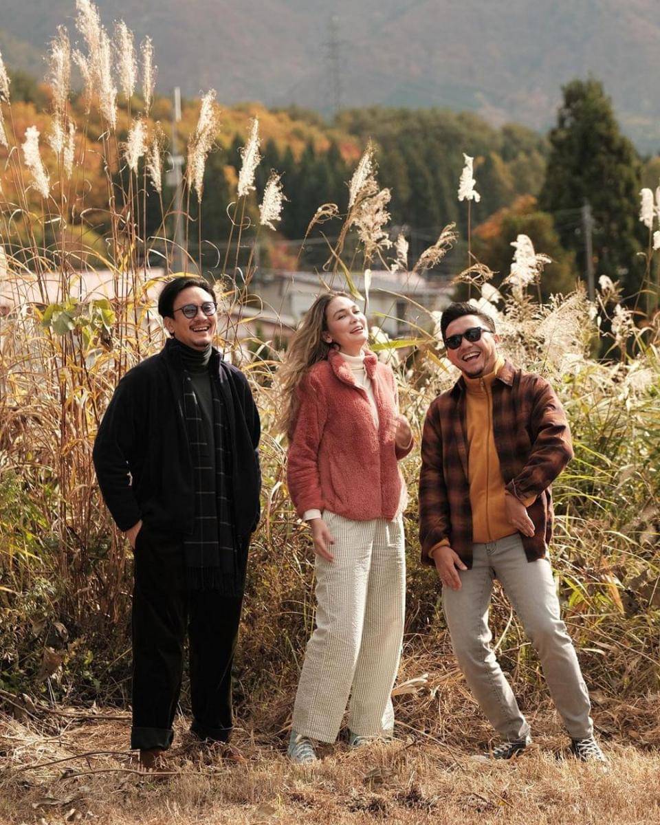 potret Vincent Rompies, Omesh, Luna Maya (instagram.com/lunamaya)