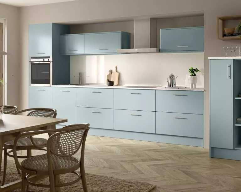 dapur warna pastel (dok.Moores via realhomes.com)