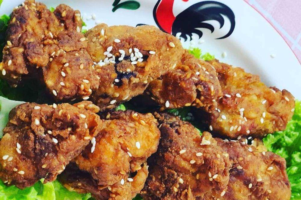 ayam karage (instagram.com/meikelianawong)