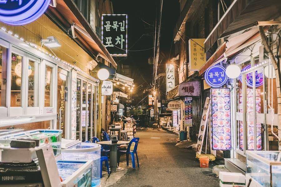 ilustrasi Itaewon (unsplash.com/Bundo Kim)