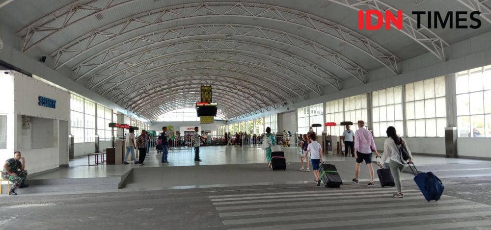 Tempat menunggu kedatangan penumpang di Bandara Internasional Lombok. (IDN Times/Muhammad Nasir)