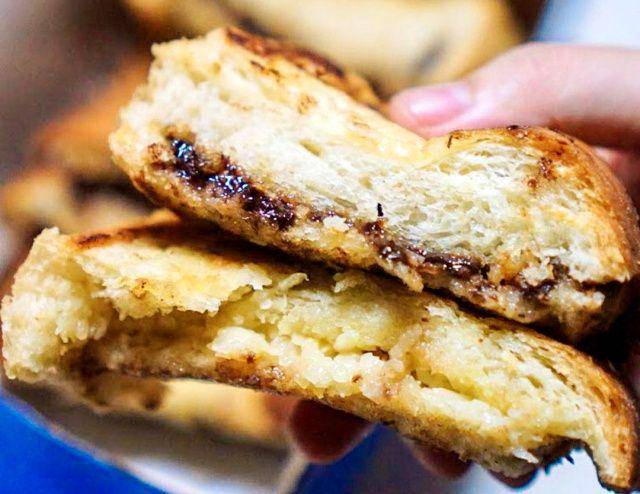 gambar roti bakar Cari Rasa (instagram.com/kulineran_aja)