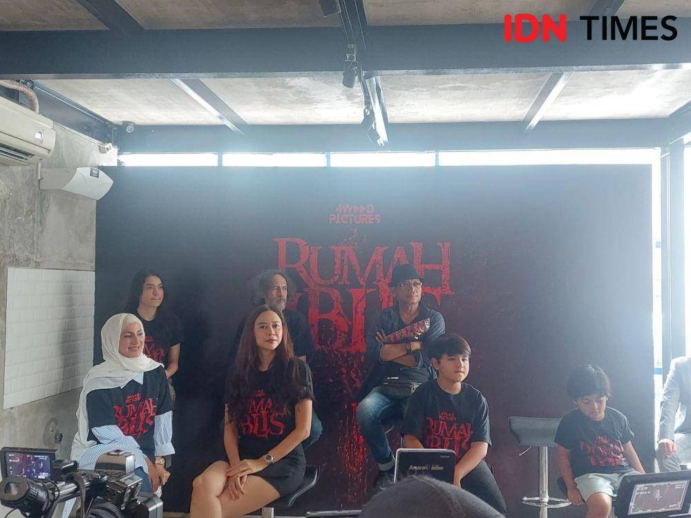 Pemain film Rumah Iblis di Cilandak, Jakarta Selatan, pada Senin (31/10/2022)