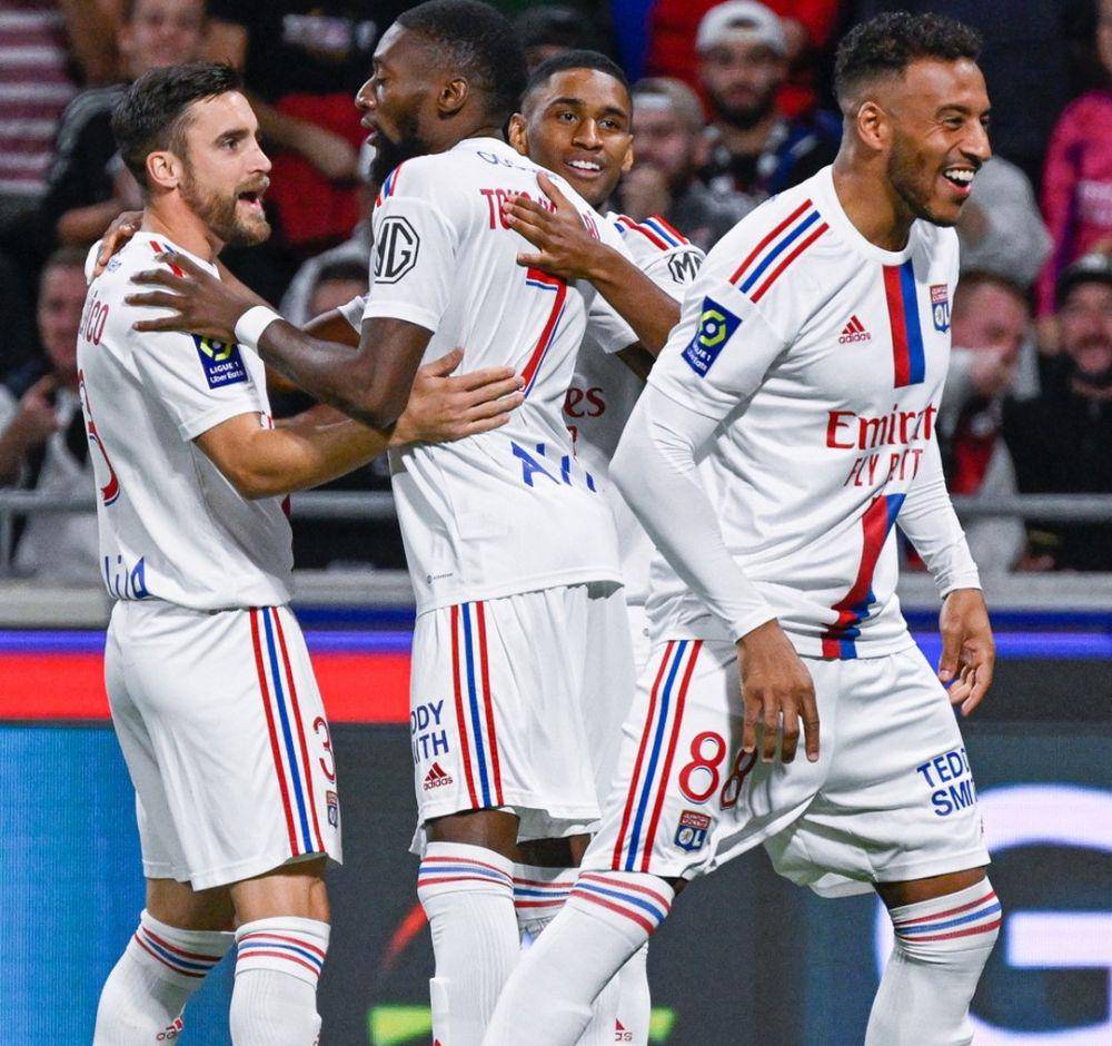 Pemain Lyon ketika merayakan gol. (instagram.com/ol)