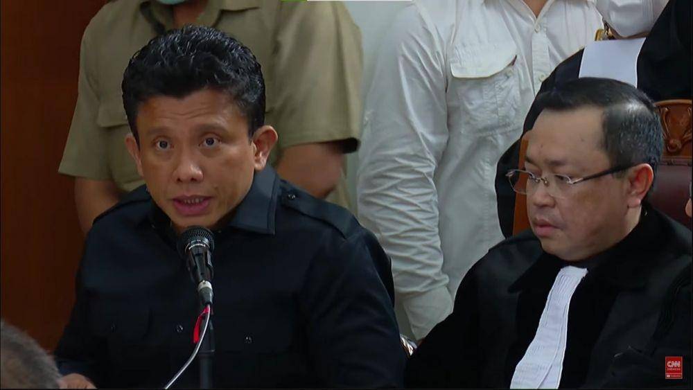Ferdy Sambo menjalani sidang di PN Jaksel pada Selasa (1/11/2022). (youtube.com/CNN Indonesia TV POOL)