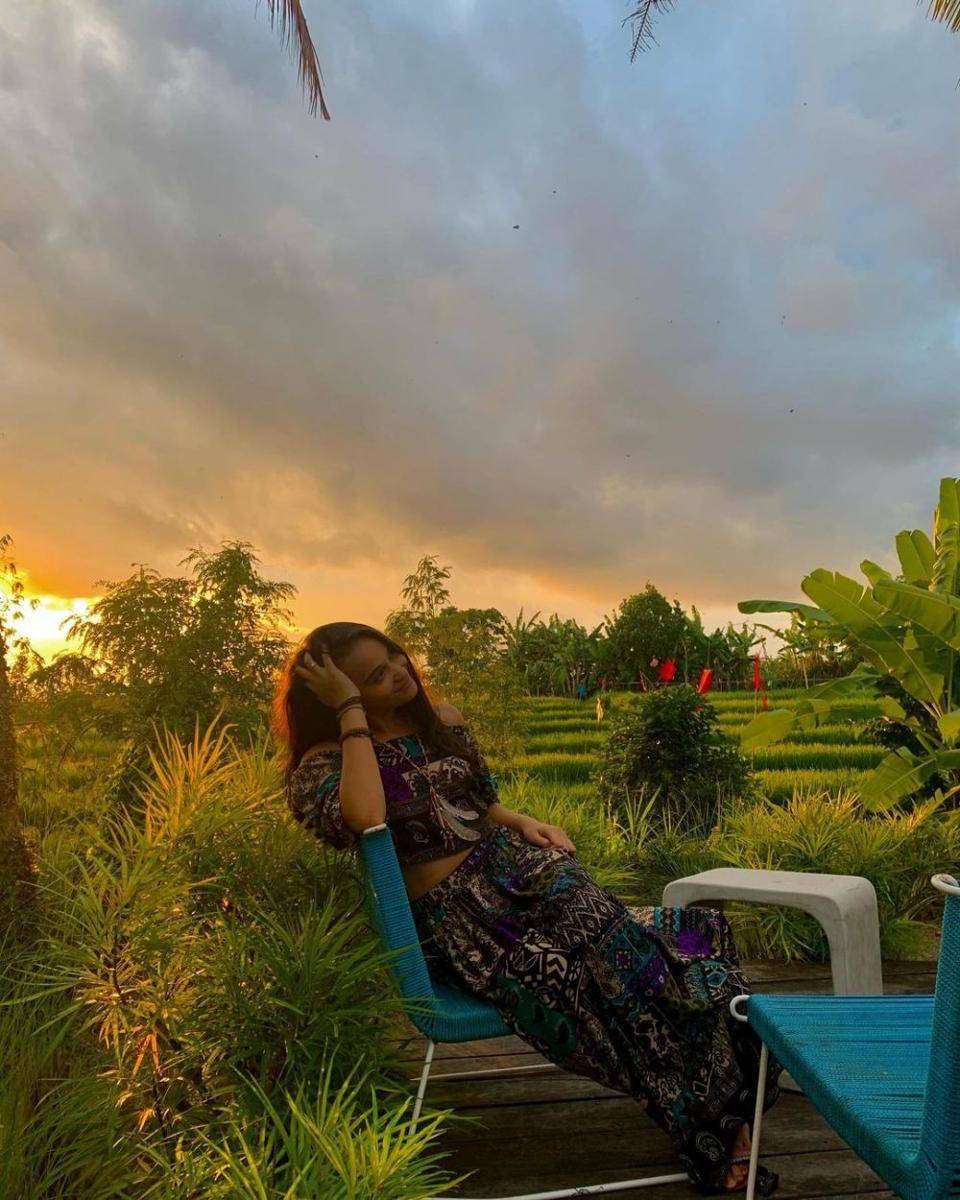 Gaya liburan Aurora Ribero (instagram.com/auroraribero)