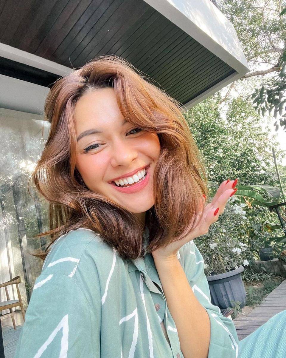 Nana Mirdad (instagram.com/nanamirdad_)