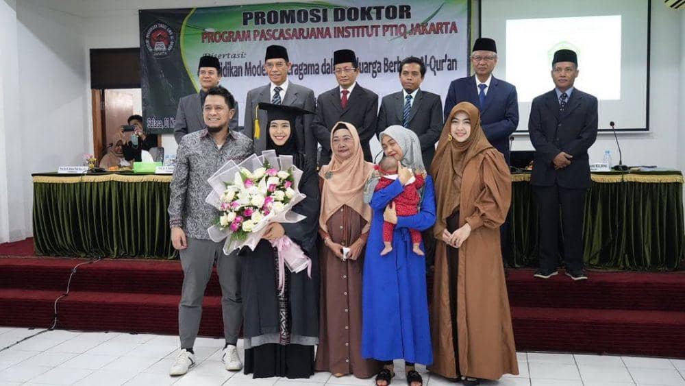 Oki Setiana Dewi di sidang promosi (instagram.com/okisetianadewi)