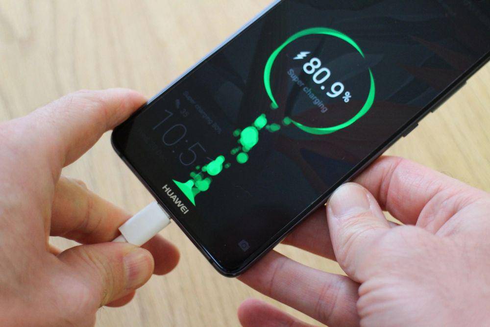 potret Fast charging 40W (digitaltrends.com)