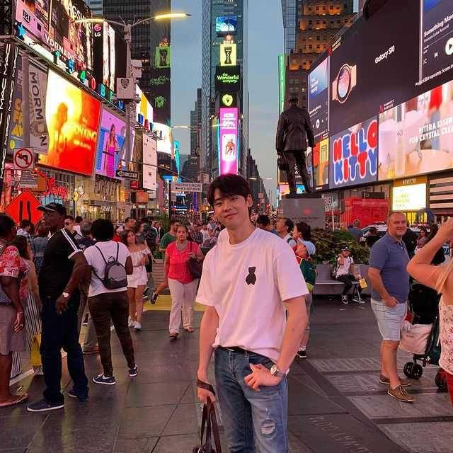 OOTD kasual ala Park Jung Woo (instagram.com/jjung_woo_)