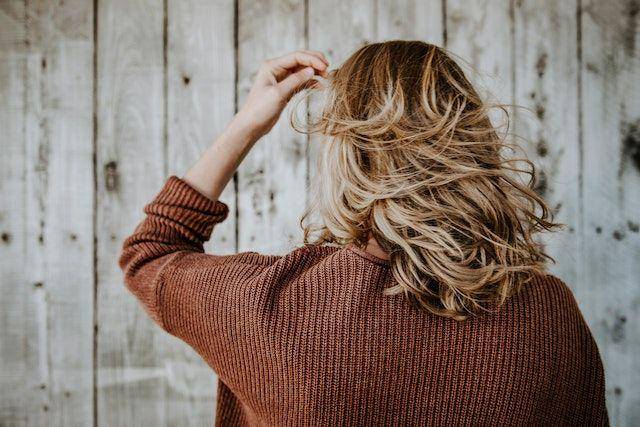ilustrasi rambut (pexels.com/Tim Mossholder)
