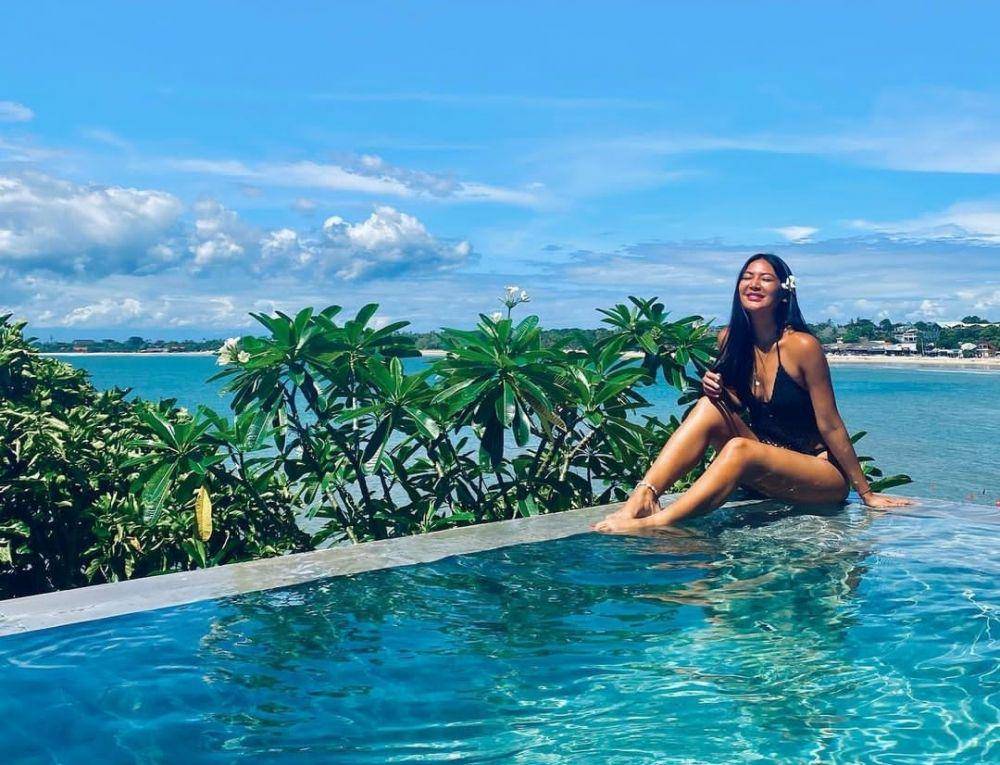 Maria Selena (instagram.com/mariaselena_)