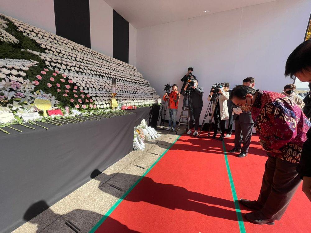 Dubes RI Beri Penghormatan Korban Tragedi Itaewon