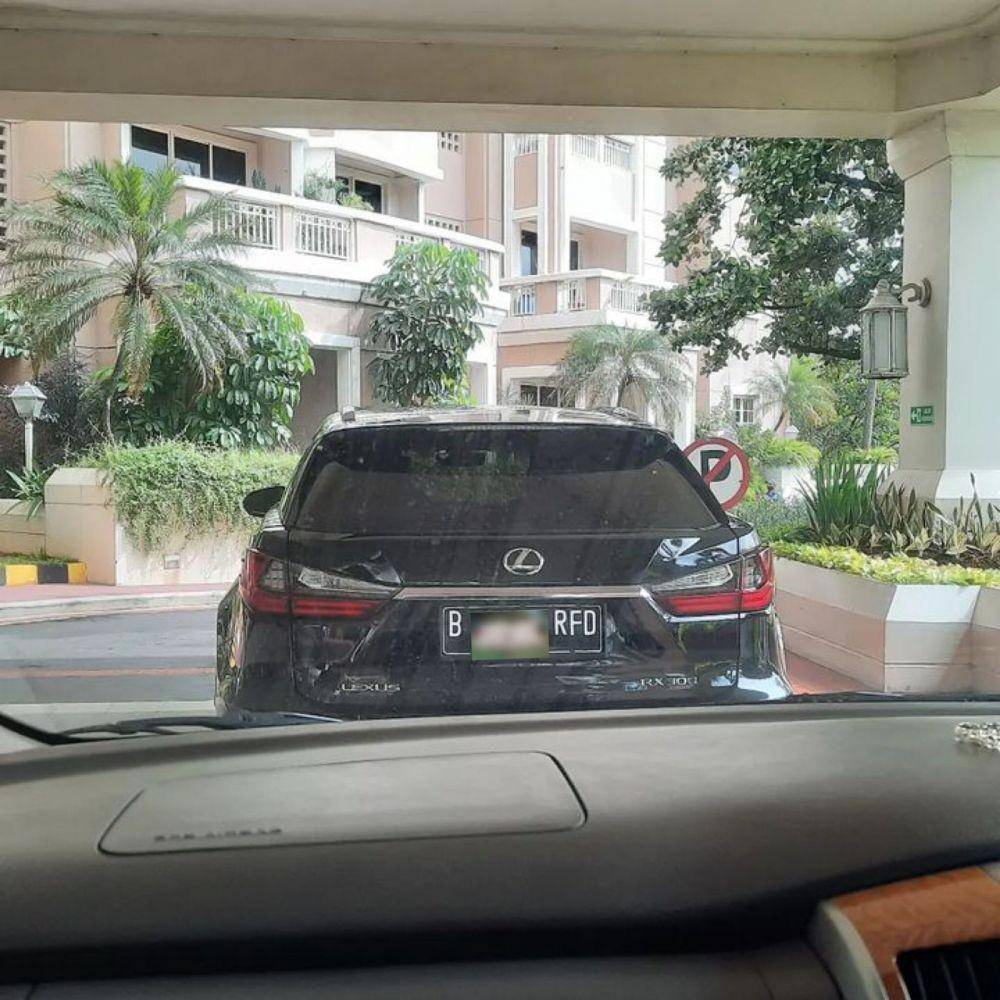 plat RF (instagram.com/dinas_offivial_id)