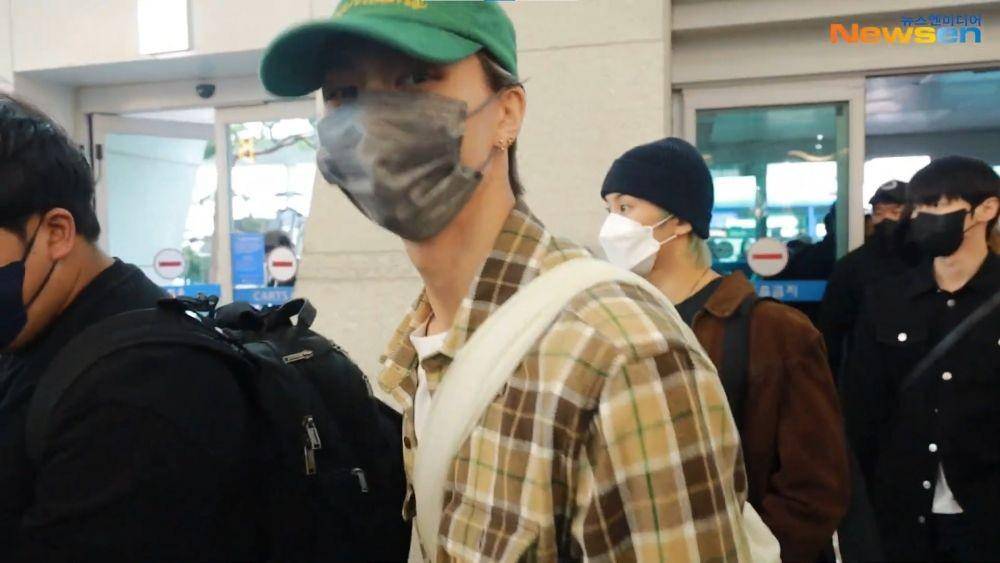 NCT 127 di Bandara Incheon untuk terbang ke Indonesia (YouTube.com/ 뉴스엔·NewsenTV·KOREA Entertainment news /)