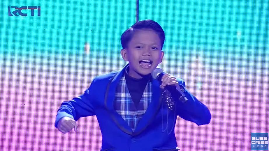 10 Momen Farel Prayoga Nyanyi di Ultah MNC, Jogetannya Enak Banget!